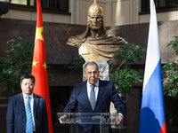открытие фотовыставки 75 лет Россия-КНР.jpg