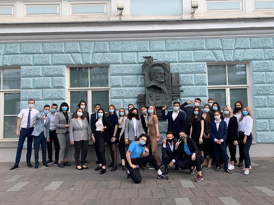 гланое фото.jpeg