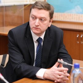 логинов.jpg
